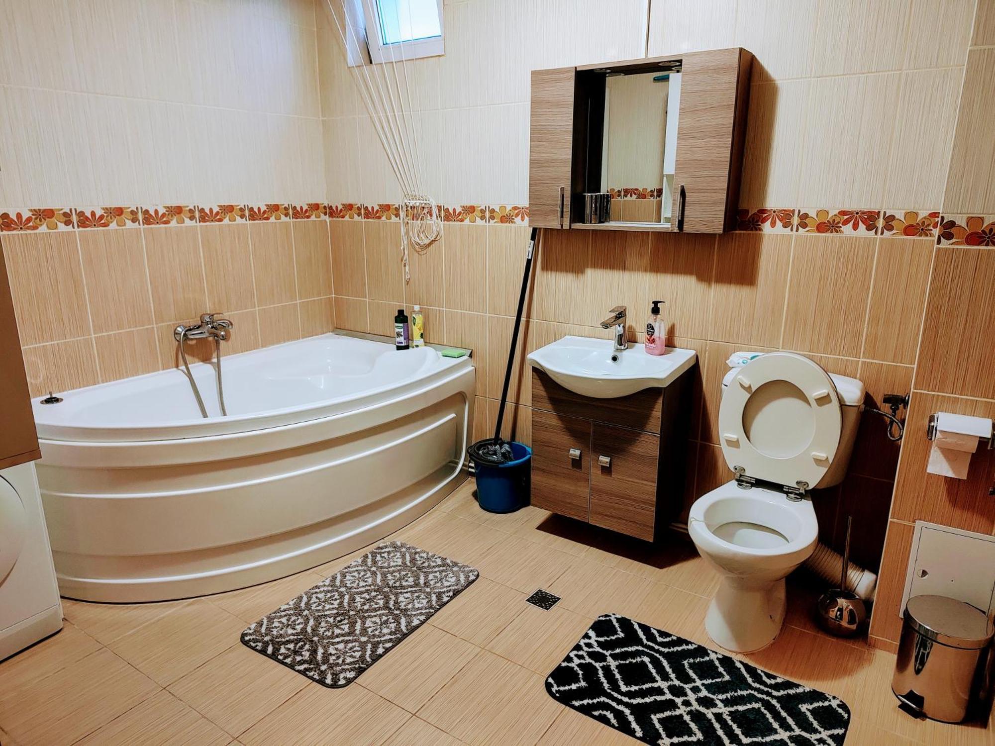 Apartament Cu 3 Camere Popesti-Leordeni Dış mekan fotoğraf
